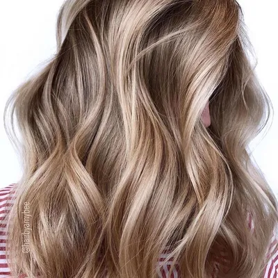 Blonde highlights with copper low lights! Loving this color combo by our  stylist Ce… | Cabello rubio con mechas, Pelo rubio con mechas, Cortes de  cabello escalonado
