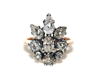 Винтаж: Антикварное великолепное кольцо с сияющим старинным алмазом! купить  в интернет-магазине Ярмарка Мастеров по цене 59155.75 ₽ – TDQI0BY | Кольца  винтажные, Геттинген - доставка по России
