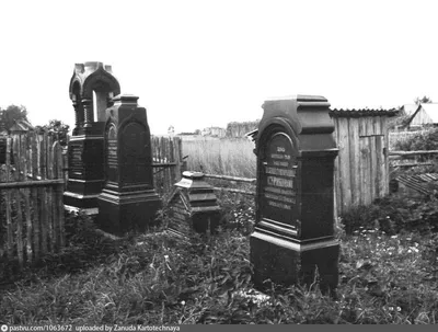 Куда в Смоленске исчезают старинные надгробия? - SmolNarod.ru