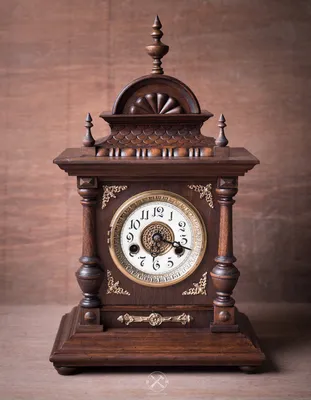 Старинные антикварные часы на продажу. Продажа антиквариата, только  оригинальные часы в коллекционном состоянии.