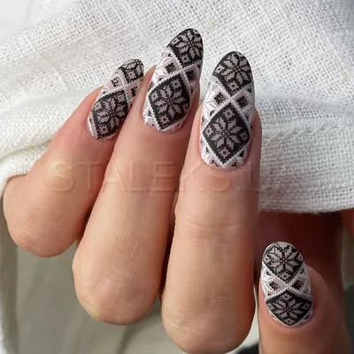 Стемпинг-маникюр: топ-15 идей nail-дизайна на весну - pro.bhub.com.ua