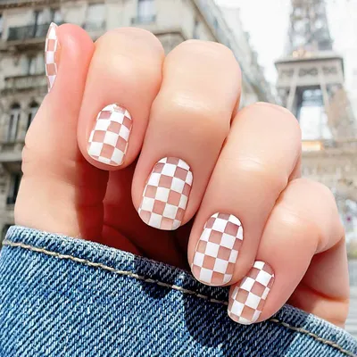 How to Apply Nail Stickers - L'Oréal Paris