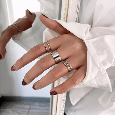 Модные кольца 2024 года — какие обручальные колечки сегодня в моде? Стильные  мужские и женские кольца из золота с бриллиантами
