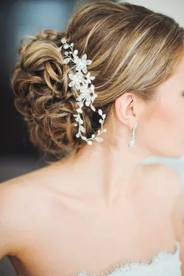 Свадебные прически 2015 - модные вариации для торжественного дня