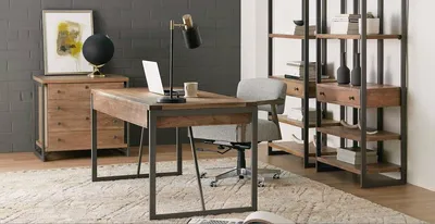 Письменный стол в стиле лофт из дерева и металла - фото