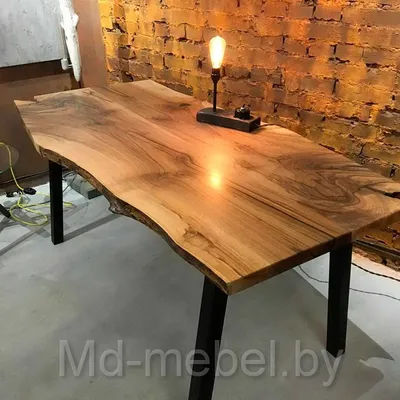 Большой стол в стиле лофт из дерева и металла