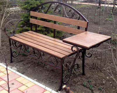 Столы и лавки – Памятники в Ставрополе