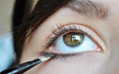 Правильные стрелки на глазах: как рисовать стрелки для глаз, фото стре |  Красивый макияж: фото, идеи, уроки | Постила