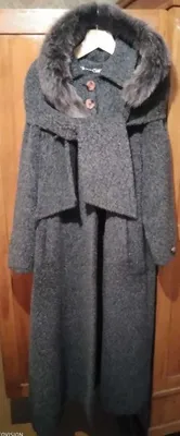 Зимнее пальто графитового цвета с мехом песца - купить за 18 900 руб в  интернет магазине tosamoe55.ru | Артикул: 981