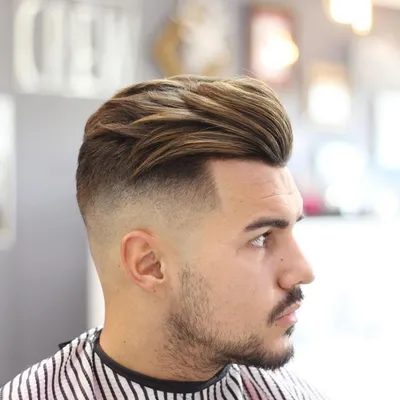 Мужская стрижка «Андеркат» Главная фишка этой современной стрижки — яркий  переход от максимально коротких к длинным волосам. Андеркат —… | Instagram