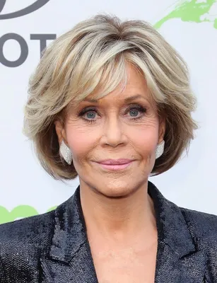 Jane Fonda Bob | Coiffures cheveux gris, Coupe de cheveux courte, Coupe de  cheveux