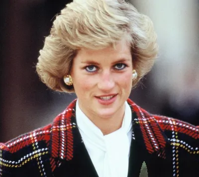 Inspirational Lady Diana Hairstyles - razanflight.com | Princess diana  hair, Diana haircut, Princess diana photos