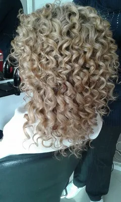 Каскад на кудрявые волосы средней длинны | Haircuts for curly hair, Curly  hair styles naturally, Curly hair cuts