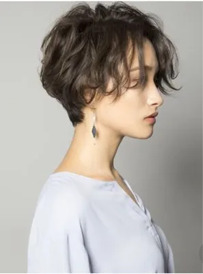 60 Most Delightful Short Wavy Hairstyles for 2024 | Cortes de cabello medio  rizado, Cortes de pelo pixie, Cortes de pelo pixie rizado