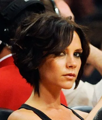 oblong face with short hair - Google Search | Oblong face hairstyles,  Victoria beckham hair, Face shape hairstyles