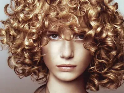 Биозавивка волос , химическая завивка волос есть Kaspi Red - Парикмахерские  услуги Алматы на Olx