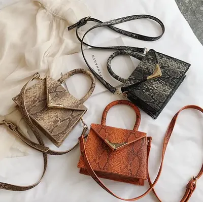 Кожаные сумочки - имитация змеиной кожи (ID#29581205), цена: 949 ₴, купить  на Prom.ua