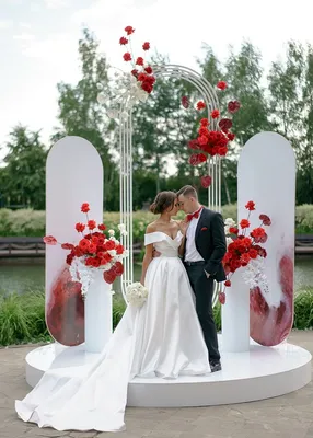 Свадьба в красном цвете и как провести превосходный банкет