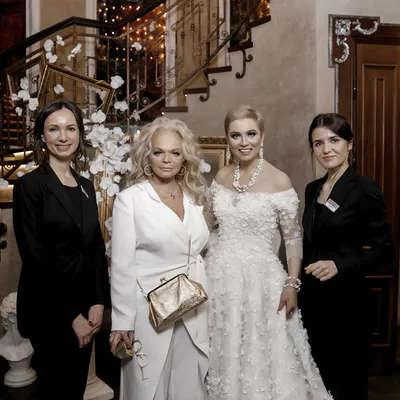 Свадьба в Москве с золотыми зайчиками | Event-агентство ANNA LEGENDA
