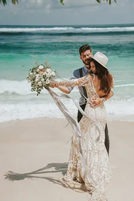 Свадьба на пляже с белым песком