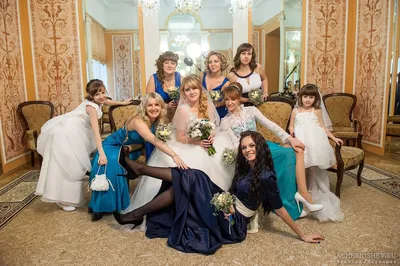 Свадебная фотосессия с гостями — фото идеи групповых фотографий от фотографа