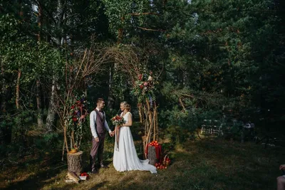 Свадебные фотосессии в лесу (37 фото)