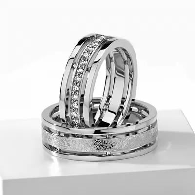 Обручальные кольца из белого золота с цветочным орнаментом