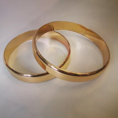 Обручальные кольца из желтого золота с бриллиантами, купить в Киеве,  Харькове, Украине | Мужские, женские золотые обручальные кольца