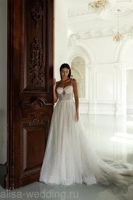 Купить Свадебное платье по цене от 68800₽ в Москве | Салон «Дом Невесты»