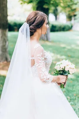 Свадебные прически 2021: модные укладки, пробор, акценты, стрижки,  окрашевание