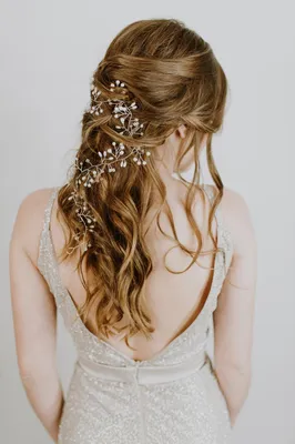 Свадебные прически на длинные, средние и короткие волосы: подборка модных  идей