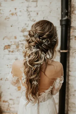 Красивые свадебные прически на длинные волосы - Визажист в Москве на дом -  Свадебный макияж в Москве