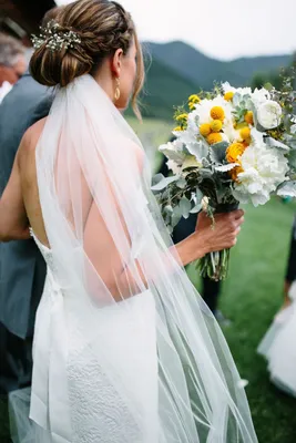 Свадебные прически 2019: фото новинок и модных тенденций - IVONA.UA