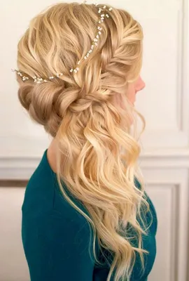 Прически с косами (55 фото) - Плетение на разные волосы | Braided prom  hair, Side swept hairstyles, Side hairstyles