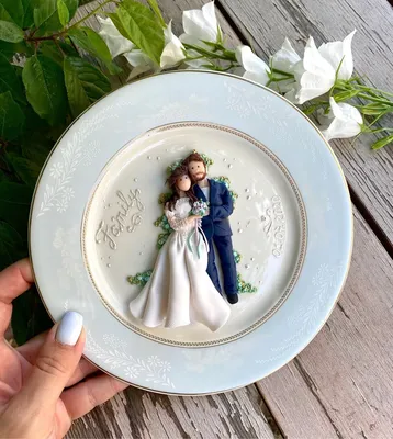 Свадебная тарелка для битья на свадьбе в атласном чехле с лентами,  кремовая, 20 см - купить в Москве, цены на Мегамаркет