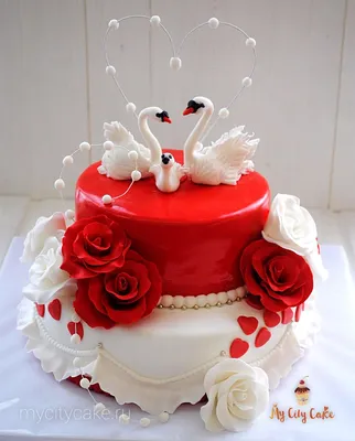 Заказать Свадебный торт с лебедями STL0005110 по цене 2 520 руб. за 1 кг с  доставкой по Москве