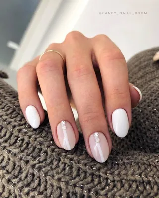 2019 Свадебный маникюр на короткие ногти модные тенденции | Ногти, Овальные  ногти, Светлые ногти