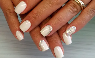 Winter Wedding Nails That Make A Difference [2024 Guide]