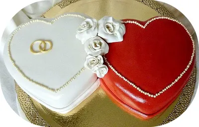 Свадебный торт в форме сердца арт.206