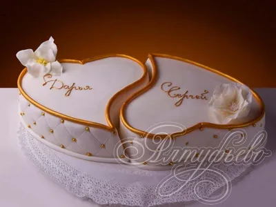 Торт сердце на свадьбу на заказ по цене 1050 руб./кг в кондитерской Wonders  | с доставкой в Москве