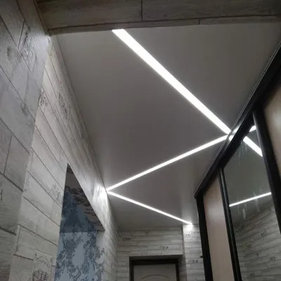 Световые линии на натяжном потолке | Потолки со световыми линиями в СПб