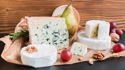 Сыр Дор-блю по-итальянски, Интерсбургер - купить в Москве и Московской  области с доставкой в Сырном сомелье
