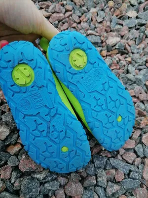 Аквасоки , коралловые тапочки для купания в море 6-7 лет: 90 000 сум -  Обувь для девочек Ташкент на Olx