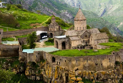 Монастырь Татев, Армения. Канатная дорога, расписание 2023, история, отели  рядом, фото, видео, как добраться из Еревана – Туристер.Ру