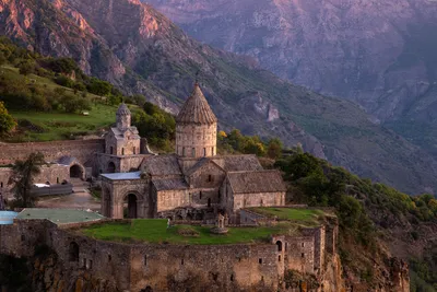 Татев и Татевский монастырь - Достопримечательности Армении