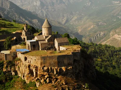 Монастыри Нораванк и Татев + канатная дорога «Крылья Татева» –  индивидуальная экскурсия в Ереване
