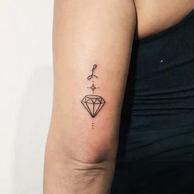 Стильные тату бриллиант или алмаз выполнят в тату студии Маруха – значение  женских и мужских татуировок с бриллиантами