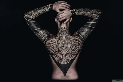 Татуировки в стиле блекворк (blackwork), фото и эскизы для мужчин и девушек