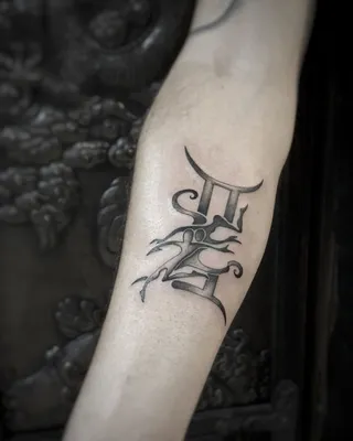 Yuliya Belova Tattoo Artist - Близнецы. Космические созвездия. Из серии  «гороскоп». По вопросам записи пишите в лс. Так же можно забронировать  эскиз по предоплате. ———————————————— #тату #татувпензе #tattoo  #tattooinmoscow #pnz #belovattstudio ...
