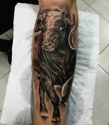 Тату бык на голове | Блог про татуировки pavuk.ink | Татуировки с быками,  Тату, Желтая татуировка